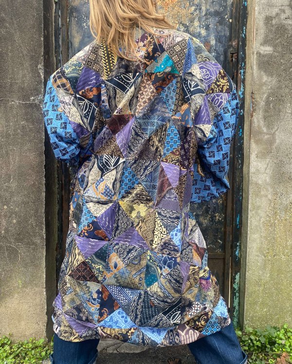 Eye-catching 1970s Blue Patchwork Robe - Image 2