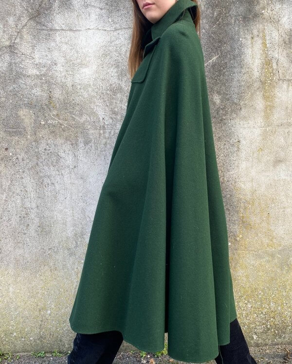 Bold 1960s Forest Green Wool Cape - Image 4
