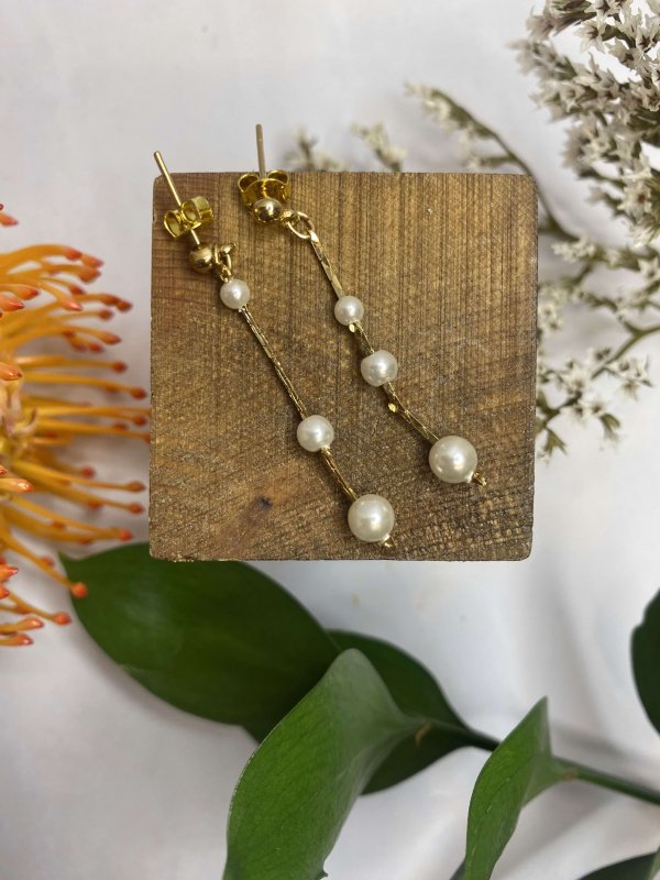 GOLD and PEARL DROP EARRINGS