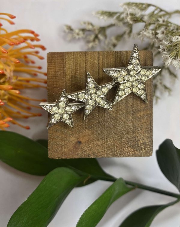 SILVER DIAMANTÉ STAR BROOCH